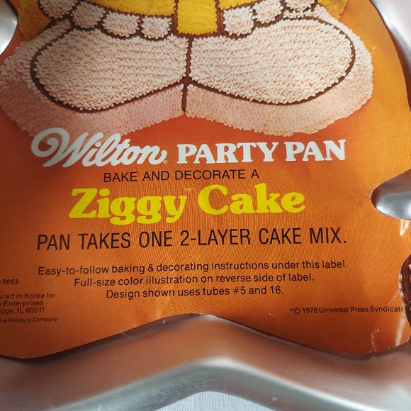 Wilton Ziggy Vintage Cake Mould Party Pan - Picture 2 of 6